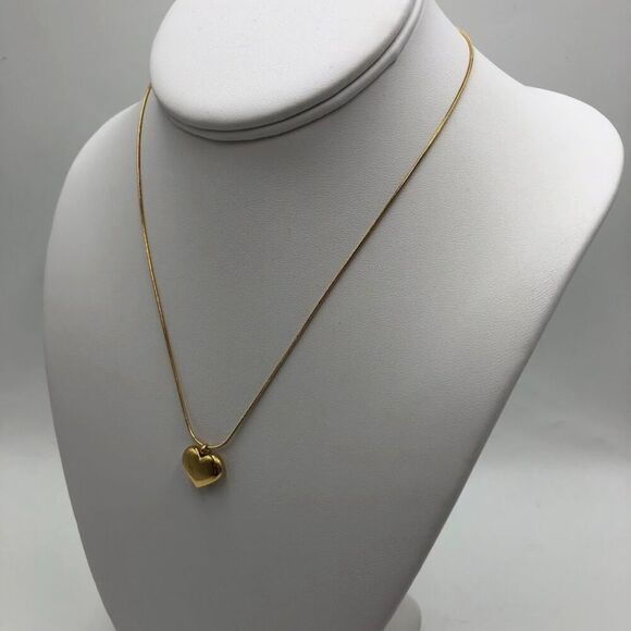 18K Gold Plated Women's Heart Necklace Waterproof Hypoallergenic Jewelry - Picture 6 of 11